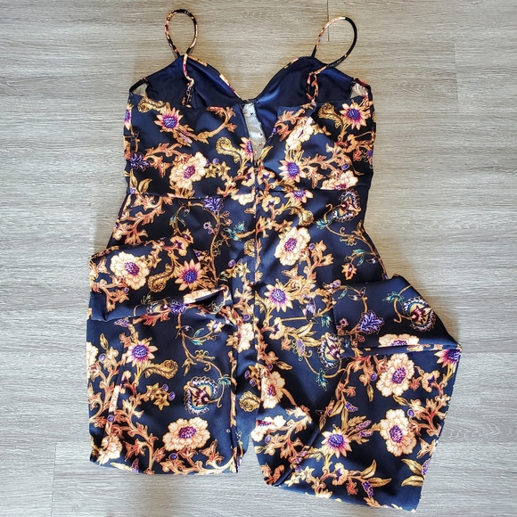 Flower Print Jumpsuit - Picture 4 of 5